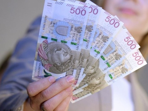 80 тисяч українців позбавлено виплат у Польщі: як не втратити право на фінансову допомогу