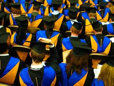Вступ іноземців на бакалаврат в Україні: правила 2025 року