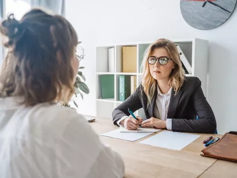 Legal support of employment abroad for Ukrainians: comprehensive services from professionals