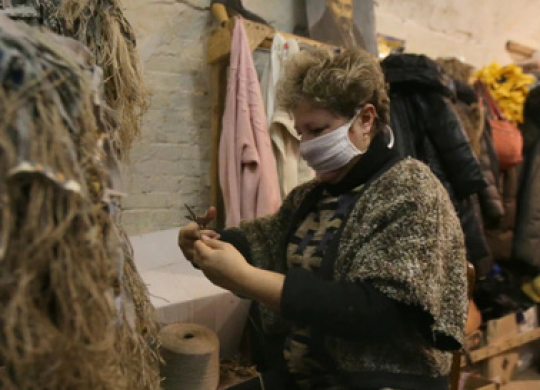 Die Wohltätigkeitsarbeit in der Ukraine: die Liste von Möglichkeiten