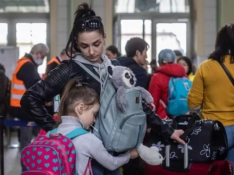 Top countries where Ukrainian refugees from Poland move to