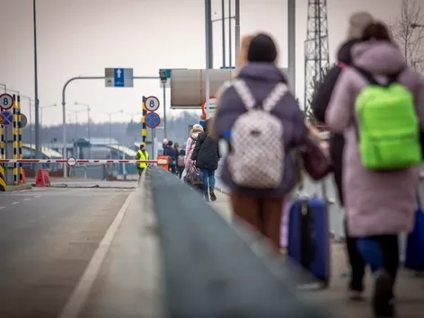 Poland is facing a shortage of workers from Ukraine: where are Ukrainian refugees going