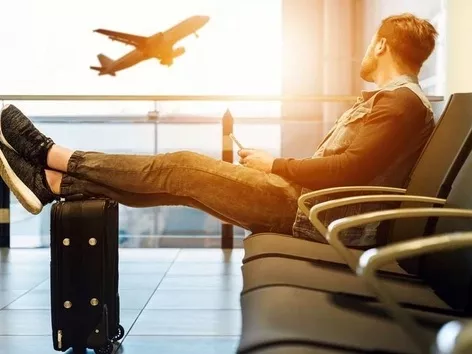 Flight cancellations and delays: who can receive compensation from the popular low-cost airline and when
