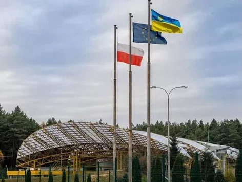 Пункти пропуску на кордоні України та Польщі: графік роботи, черги, правила перетину кордону