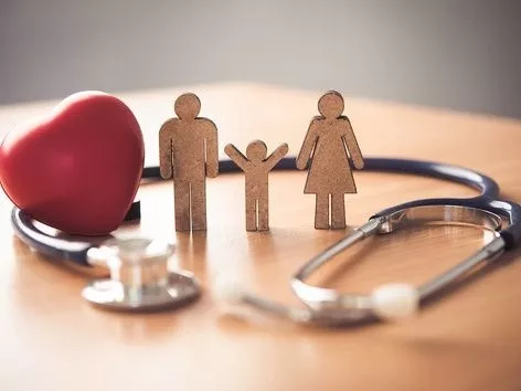Can I enter Ukraine without medical insurance?