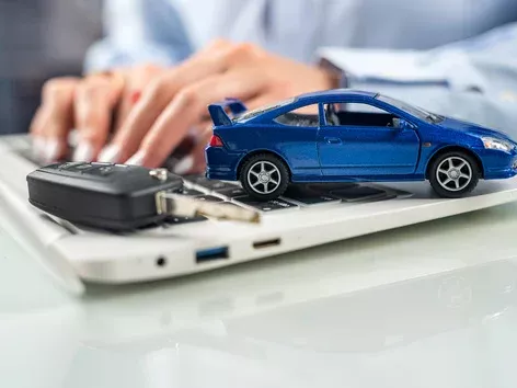 Mini Hull insurance: price in 2025