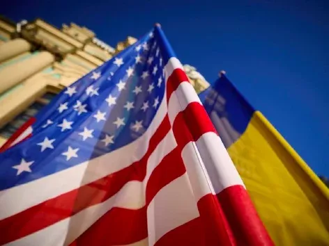 Путешествие в Украину из США в 2025 году: как добраться и правила въезда