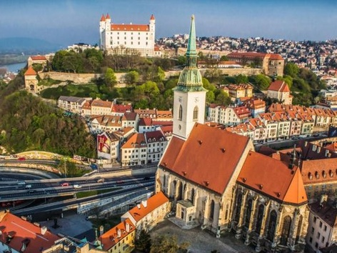 How to open a bank account for Ukrainian refugees in Slovakia?