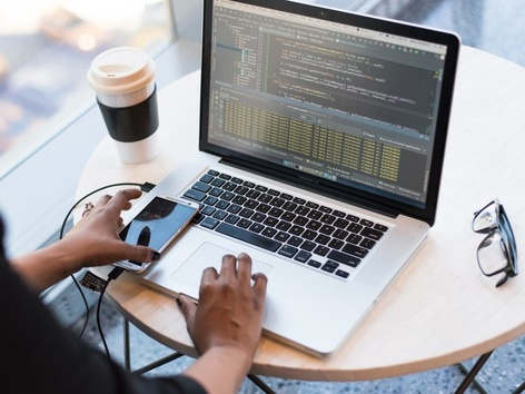 Ukrainians can get 200 scholarships to study at an IT course