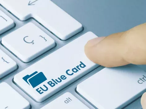 EU Blue Card (Niebieska karta UE) in Poland in 2025: a complete guide for Ukrainians