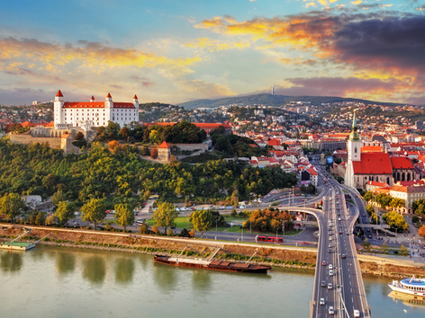 Slovakia for refugees 2024: entry, temporary protection and other conditions of stay