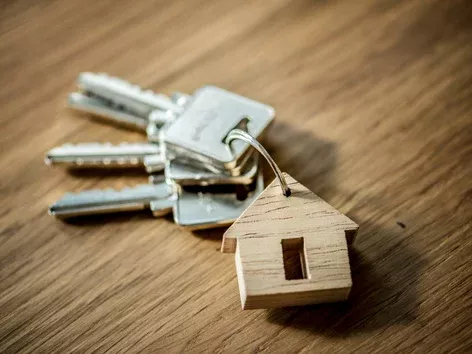 Where is the most affordable rental housing in Ukraine? Comparison of prices and salaries