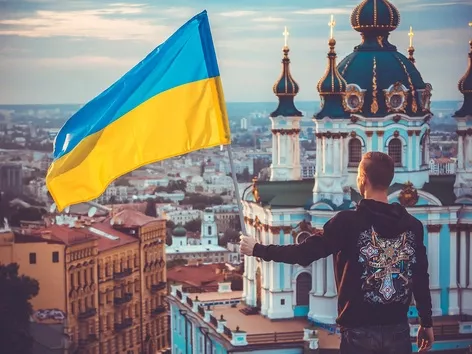 Wie viele Menschen haben die Dienste von Visit Ukraine in Anspruch genommen?