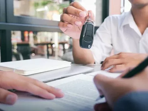 How a Ukrainian can buy a car in Poland: algorithm of actions and tips