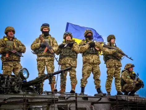Which factor prevents Ukraine from fighting more effectively against russia: what Ukrainians think