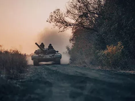 How did the Ukrainian military withdraw from Avdiivka and what is russia lying about?