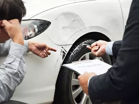 Was ist bei einem Unfall in Deutschland zu tun? Schrittweiser Handlungsalgorithmus für Autofahrer