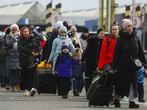 UNICEF closes Blue Dot centers for Ukrainians in Poland: details