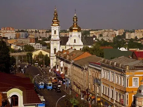 How to get to Vinnytsia from abroad in 2025?