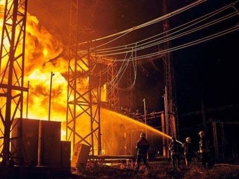 Massive rocket attacks and blackouts: how Ukrainians survived the winter