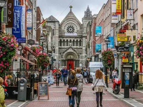 More than 30,000 refugees can get a residence permit in Ireland: what is known