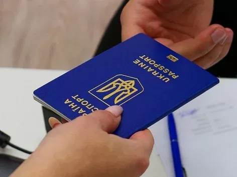 Fighting fraud: passport services abroad introduce FaceID checks