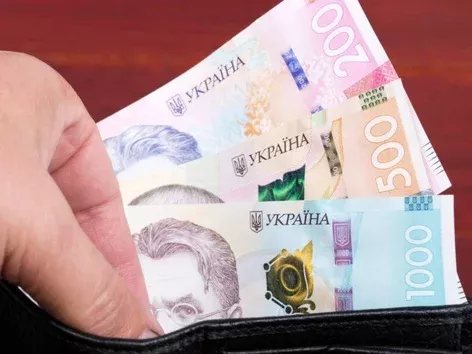 New financial aid for Ukrainians: how to get UAH 6600 from CARE Ukraine