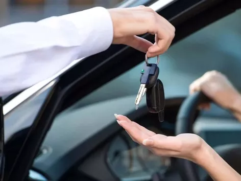 How can a foreigner buy a car in Ukraine?