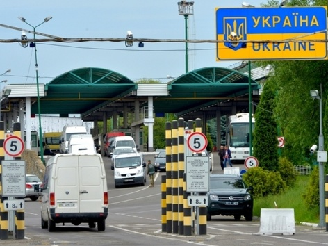 Украинцы, вынужденно выехавшие в страны Балтии, смогут бесплатно вернуться домой