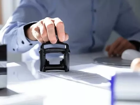 Residence permit on the basis of employment in Ukraine: how to get it?