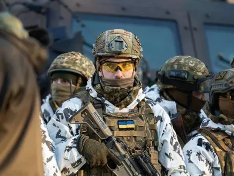 Зможуть розірвати контракт тільки через півроку: на іноземців у ЗСУ також чекають зміни