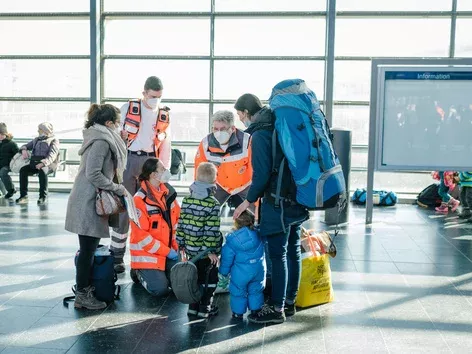 Which German states are accepting refugees from Ukraine in December 2023: addresses of camps