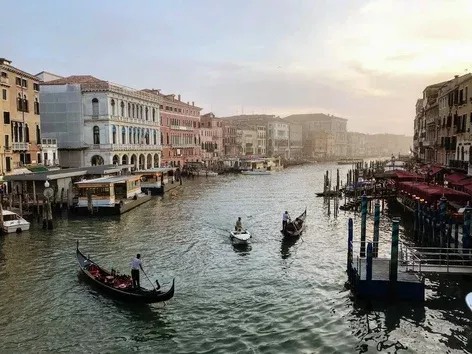 Venice introduces an entry fee: how much tourists will have to pay