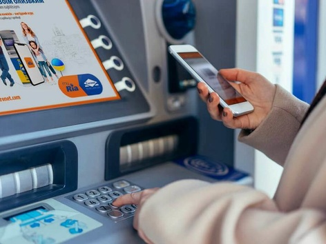 How to transfer money from abroad to Ukraine: the most popular payment systems
