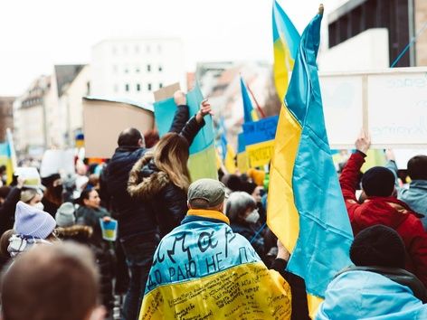 Відбудова України, міжнародна допомога, відновлення статусу ядерної держави: нове опитування серед українців