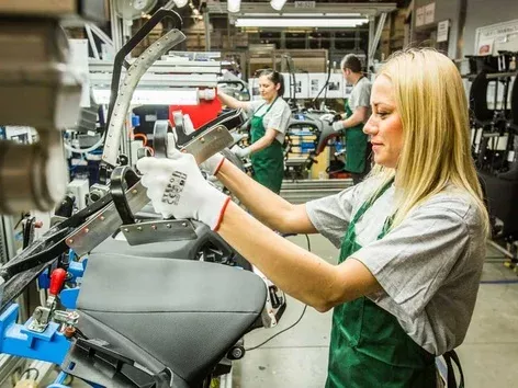 Dutch companies have started large-scale employment of refugees: what is known