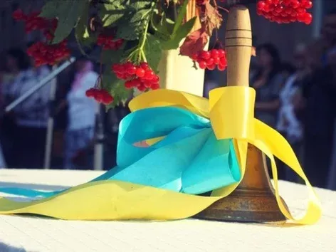 Last bell in 2025: when classes will end and diplomas will be handed out in Ukrainian schools